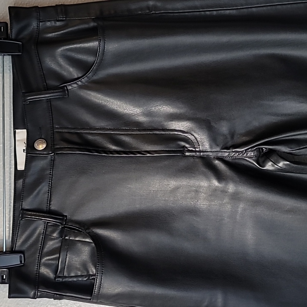 7 For All Mankind Faux Leather Straight Leg Pants, Size 31, Color Black - Picture 3 of 12